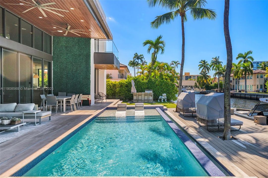 For Sale: $16,900,000 (5 beds, 5 baths, 5347 Square Feet)