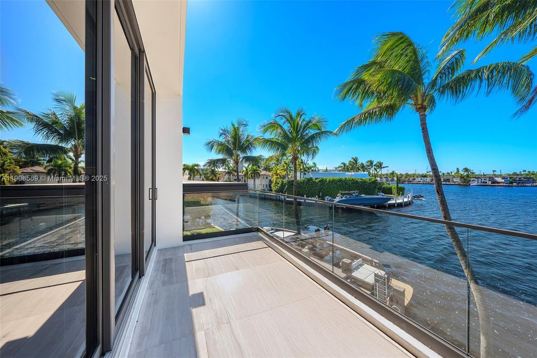 For Sale: $16,900,000 (5 beds, 5 baths, 5347 Square Feet)