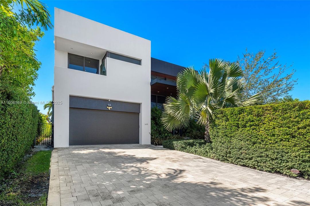 For Sale: $16,900,000 (5 beds, 5 baths, 5347 Square Feet)