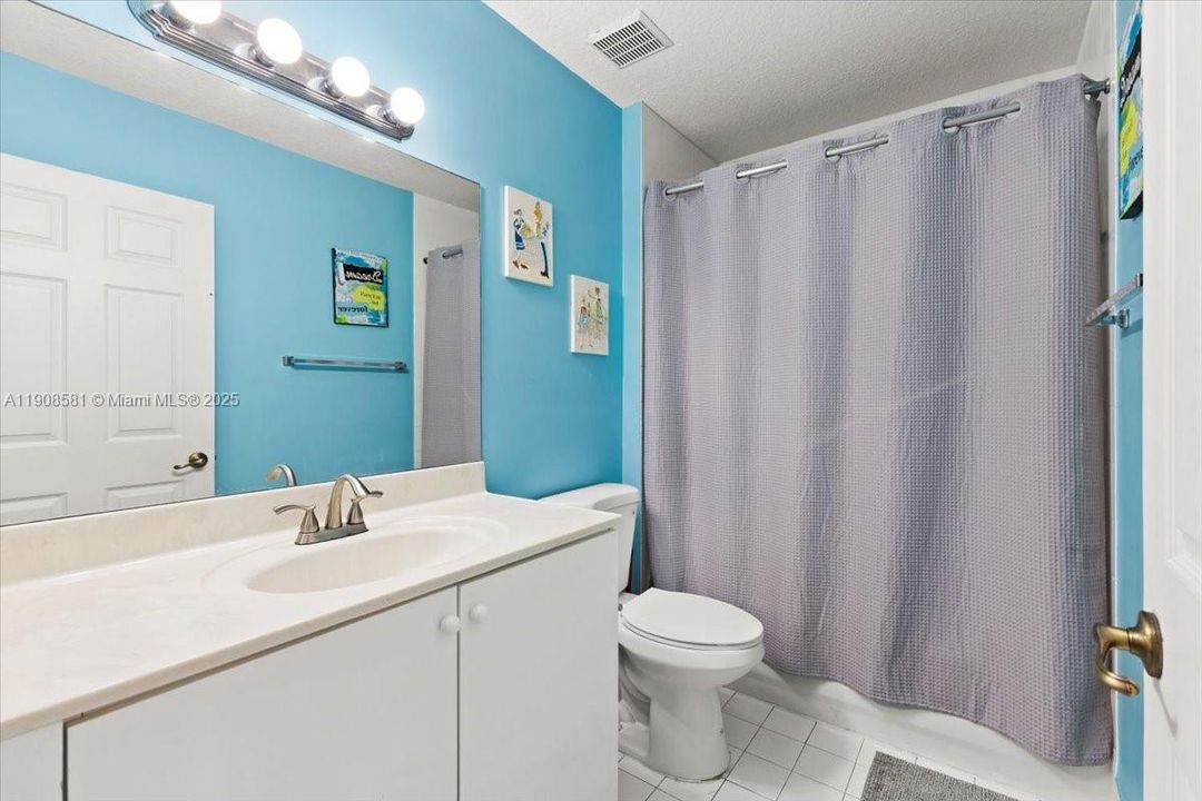 Active With Contract: $443,500 (3 beds, 2 baths, 1444 Square Feet)