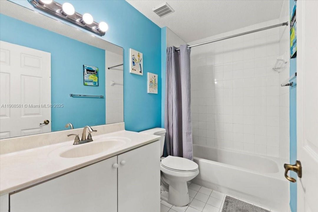 Active With Contract: $443,500 (3 beds, 2 baths, 1444 Square Feet)