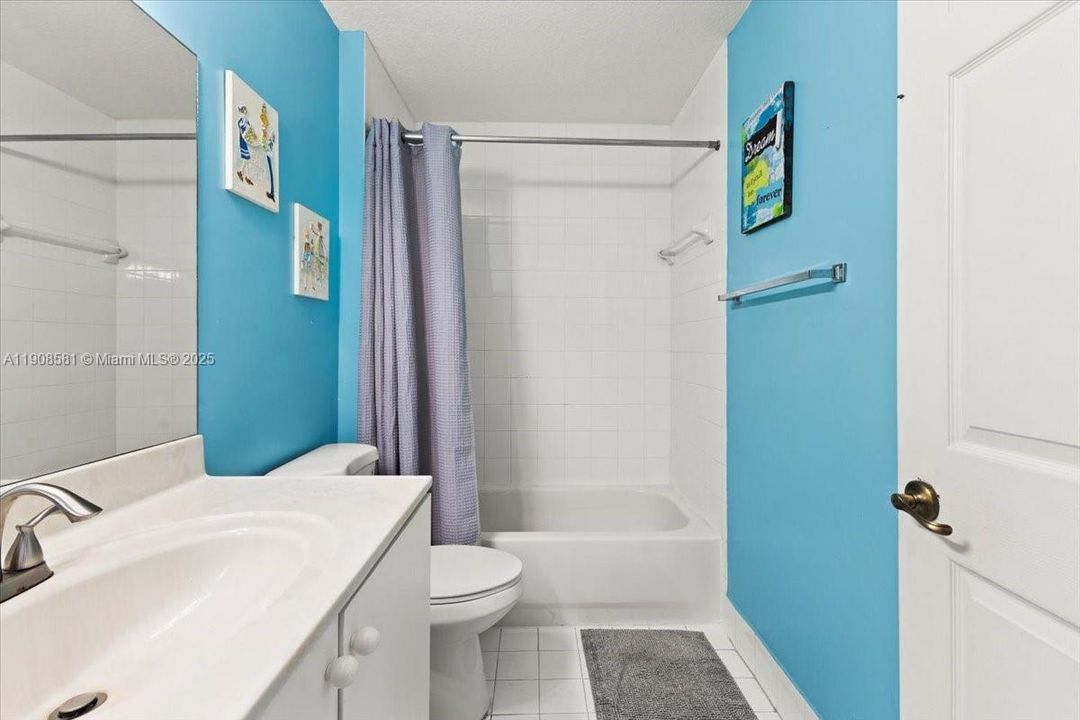 Active With Contract: $443,500 (3 beds, 2 baths, 1444 Square Feet)