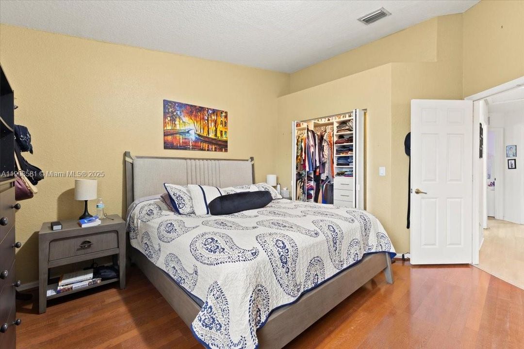 Active With Contract: $443,500 (3 beds, 2 baths, 1444 Square Feet)