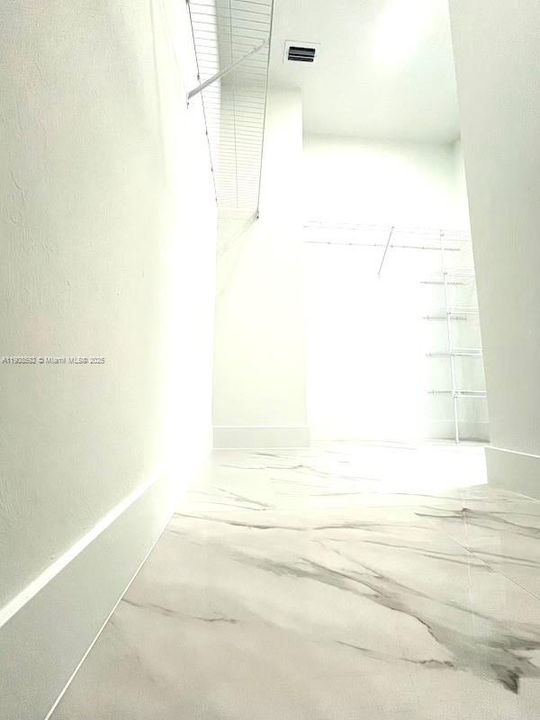 Recently Rented: $2,200 (3 beds, 2 baths, 1776 Square Feet)