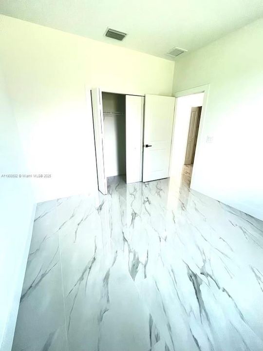 Recently Rented: $2,200 (3 beds, 2 baths, 1776 Square Feet)