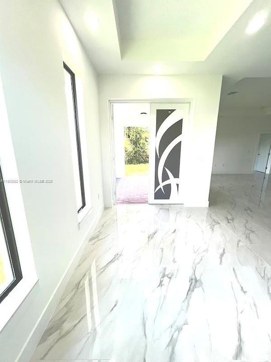 Recently Rented: $2,200 (3 beds, 2 baths, 1776 Square Feet)