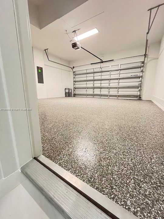 Recently Rented: $2,200 (3 beds, 2 baths, 1776 Square Feet)