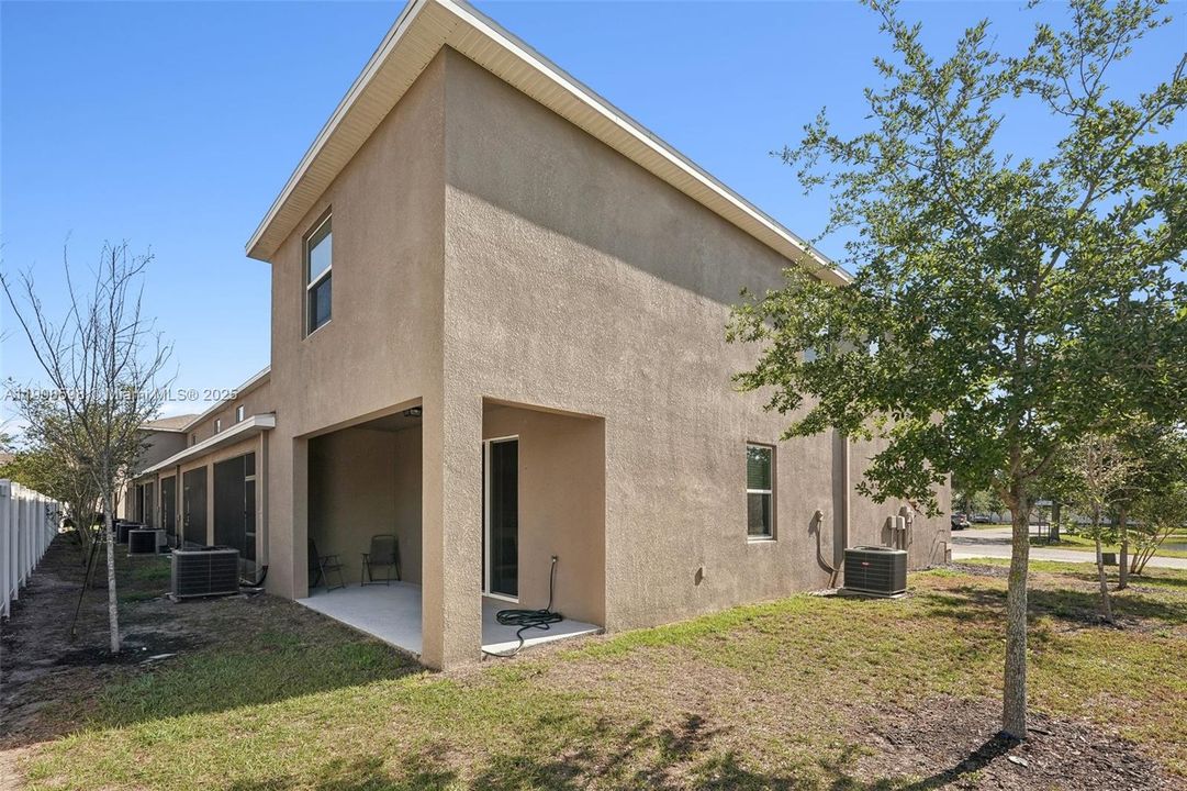 На продажу: $259,500 (3 спален, 2 ванн, 1785 Квадратных фут)