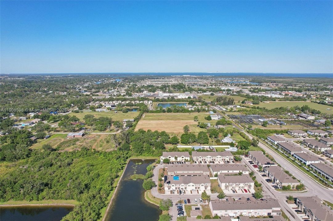 На продажу: $259,500 (3 спален, 2 ванн, 1785 Квадратных фут)