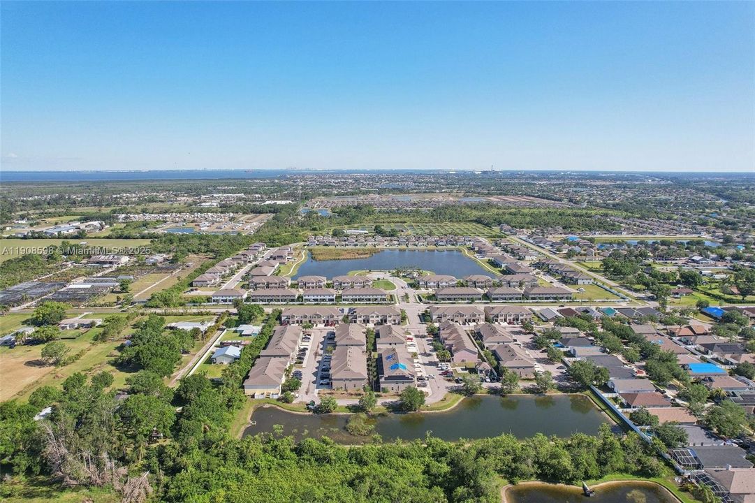 На продажу: $259,500 (3 спален, 2 ванн, 1785 Квадратных фут)