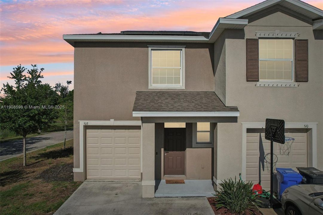 На продажу: $259,500 (3 спален, 2 ванн, 1785 Квадратных фут)