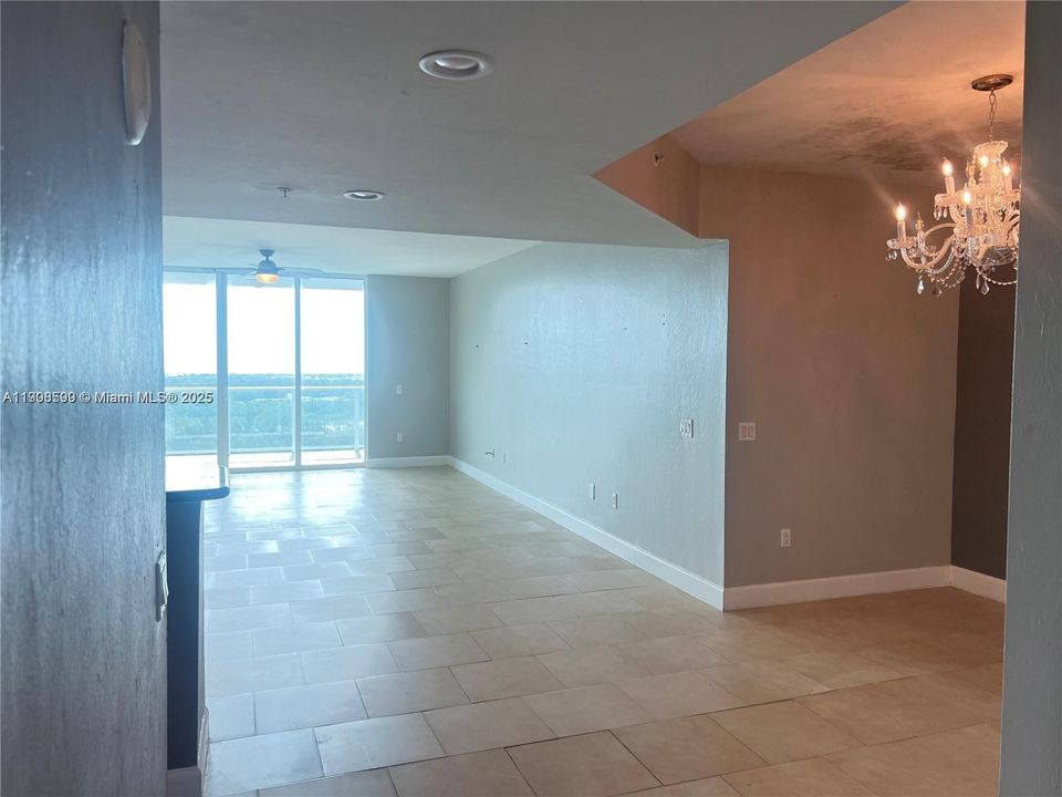 Active With Contract: $419,500 (2 beds, 2 baths, 1763 Square Feet)