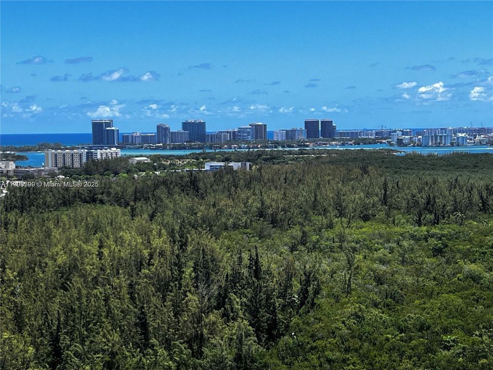 Active With Contract: $419,500 (2 beds, 2 baths, 1763 Square Feet)