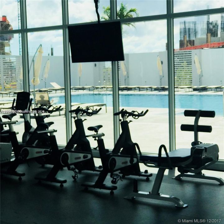 Active With Contract: $419,500 (2 beds, 2 baths, 1763 Square Feet)