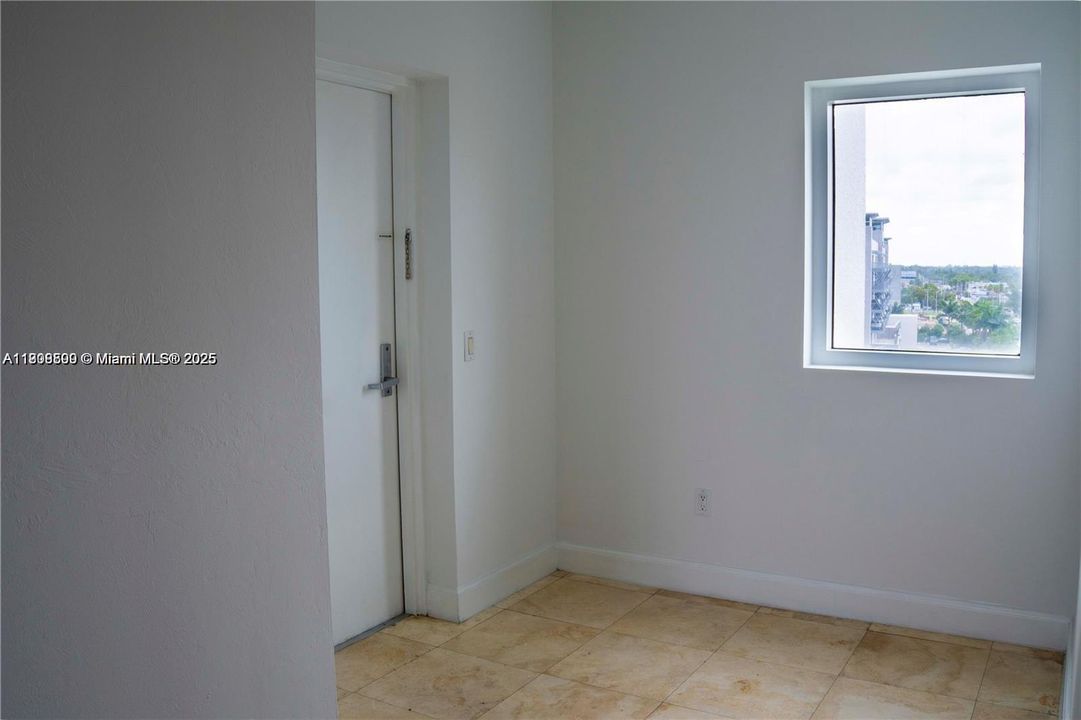 Active With Contract: $419,500 (2 beds, 2 baths, 1763 Square Feet)