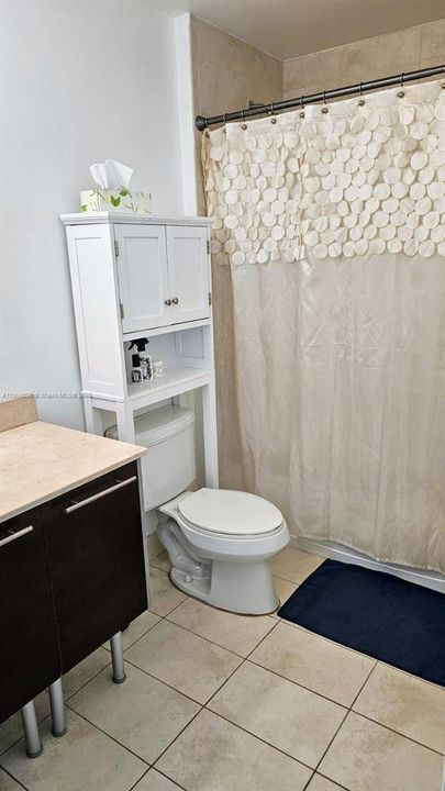 For Sale: $399,999 (1 beds, 1 baths, 780 Square Feet)