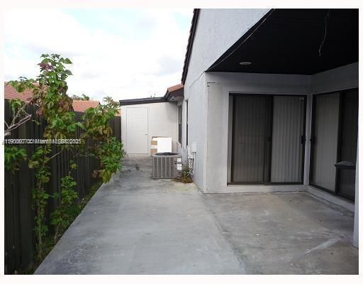 Active With Contract: $2,800 (3 beds, 2 baths, 1070 Square Feet)