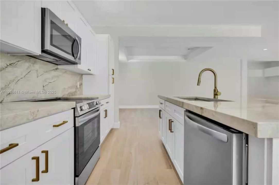 For Sale: $1,450,000 (5 beds, 3 baths, 2999 Square Feet)