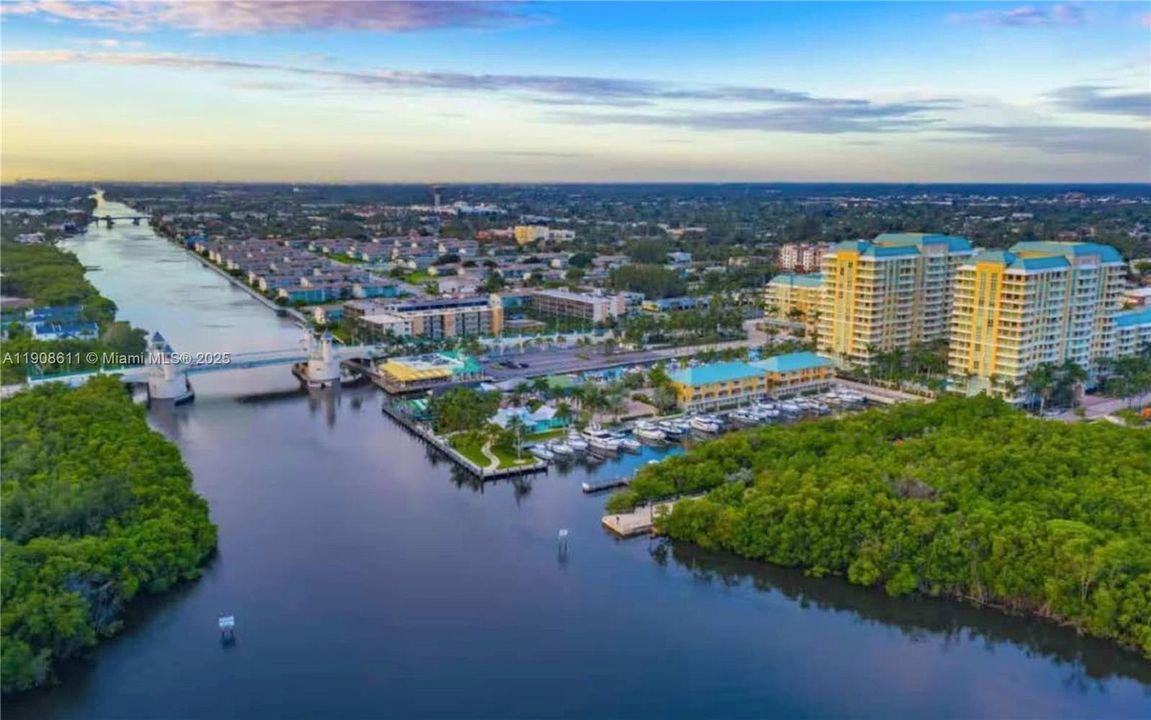 For Sale: $1,450,000 (5 beds, 3 baths, 2999 Square Feet)