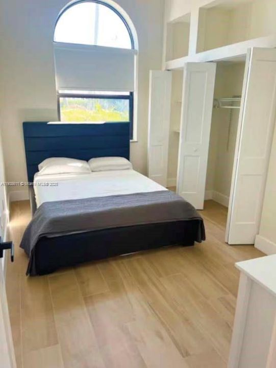 For Sale: $1,450,000 (5 beds, 3 baths, 2999 Square Feet)