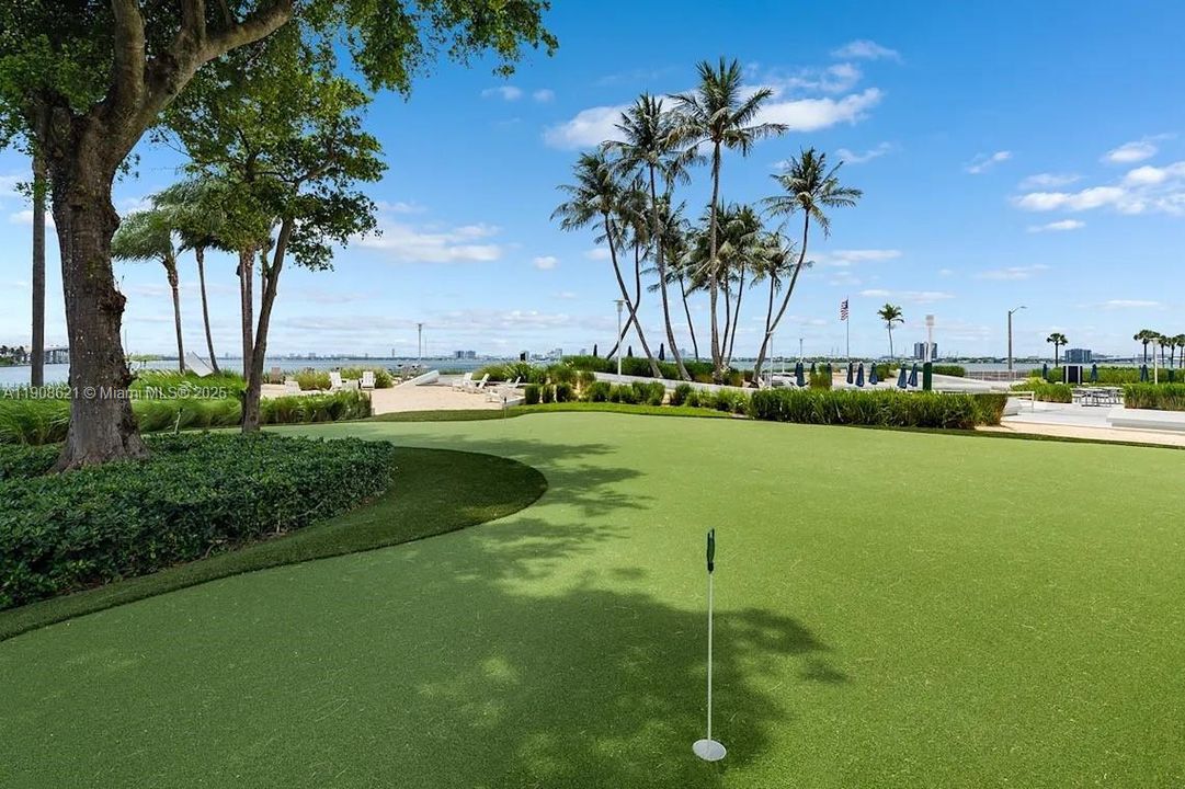 Active With Contract: $3,479 (1 beds, 1 baths, 1036 Square Feet)