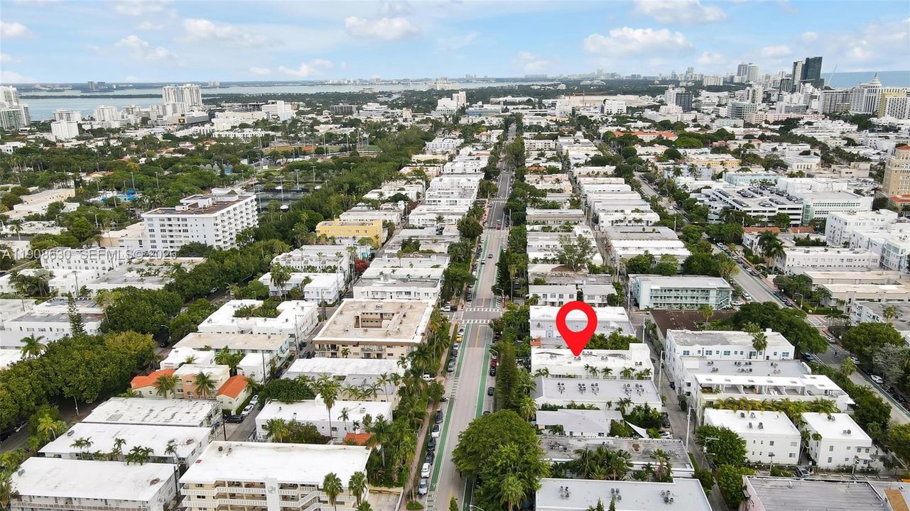 For Sale: $388,000 (1 beds, 1 baths, 647 Square Feet)