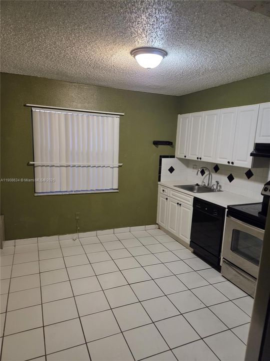 Activo con contrato: $1,675 (1 camas, 1 baños, 640 Pies cuadrados)