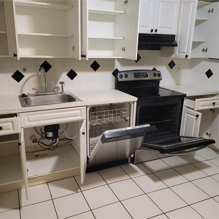 Activo con contrato: $1,675 (1 camas, 1 baños, 640 Pies cuadrados)