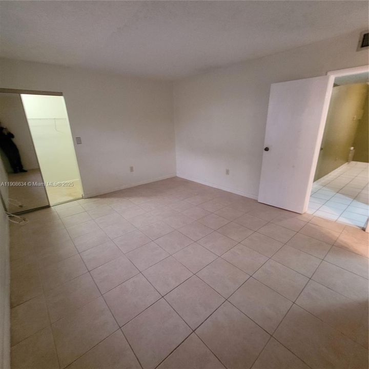 Activo con contrato: $1,675 (1 camas, 1 baños, 640 Pies cuadrados)