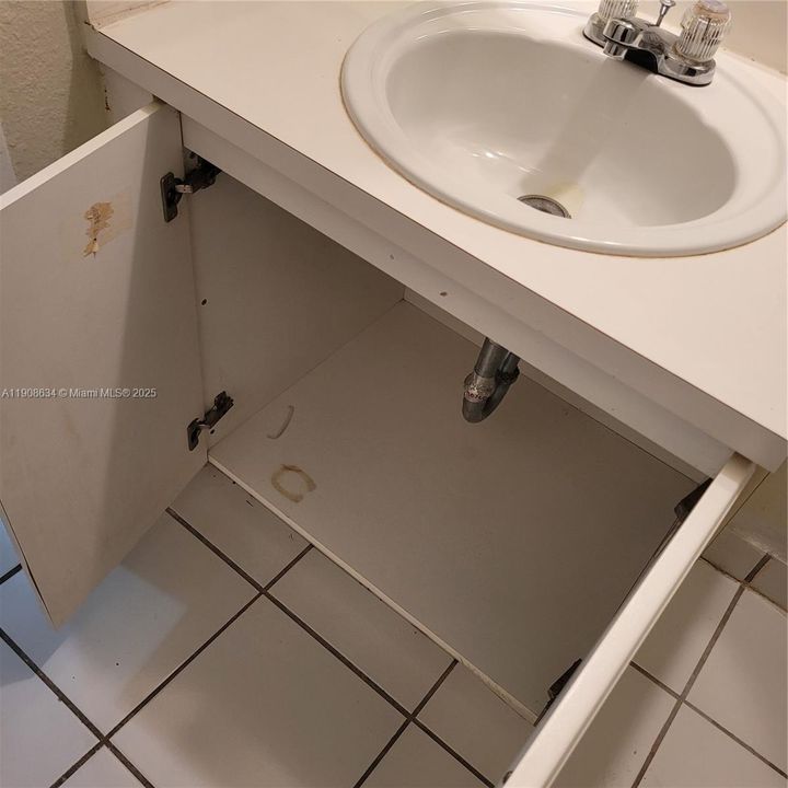 Activo con contrato: $1,675 (1 camas, 1 baños, 640 Pies cuadrados)