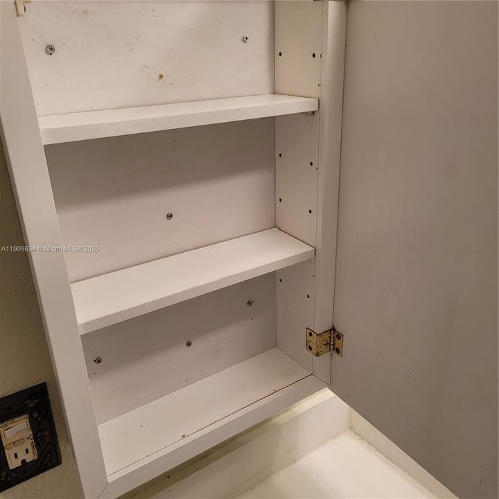 Activo con contrato: $1,675 (1 camas, 1 baños, 640 Pies cuadrados)