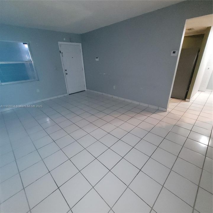 Activo con contrato: $1,675 (1 camas, 1 baños, 640 Pies cuadrados)