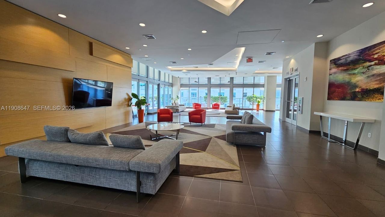 В аренду: $2,900 (1 спален, 1 ванн, 694 Квадратных фут)