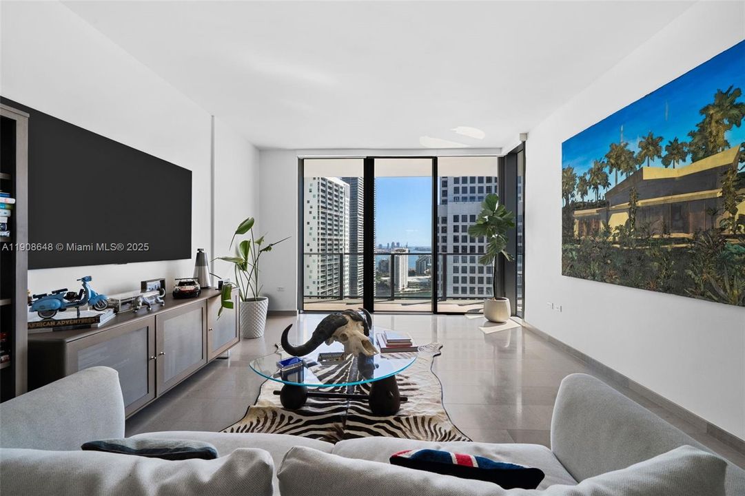 En Venta: $710,000 (1 camas, 1 baños, 879 Pies cuadrados)