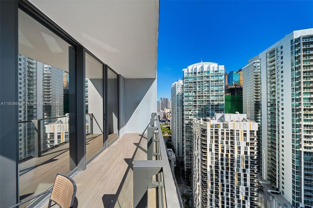 En Venta: $710,000 (1 camas, 1 baños, 879 Pies cuadrados)