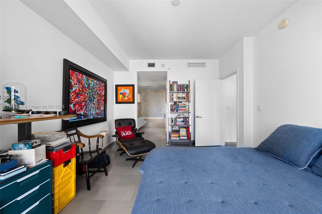 En Venta: $710,000 (1 camas, 1 baños, 879 Pies cuadrados)