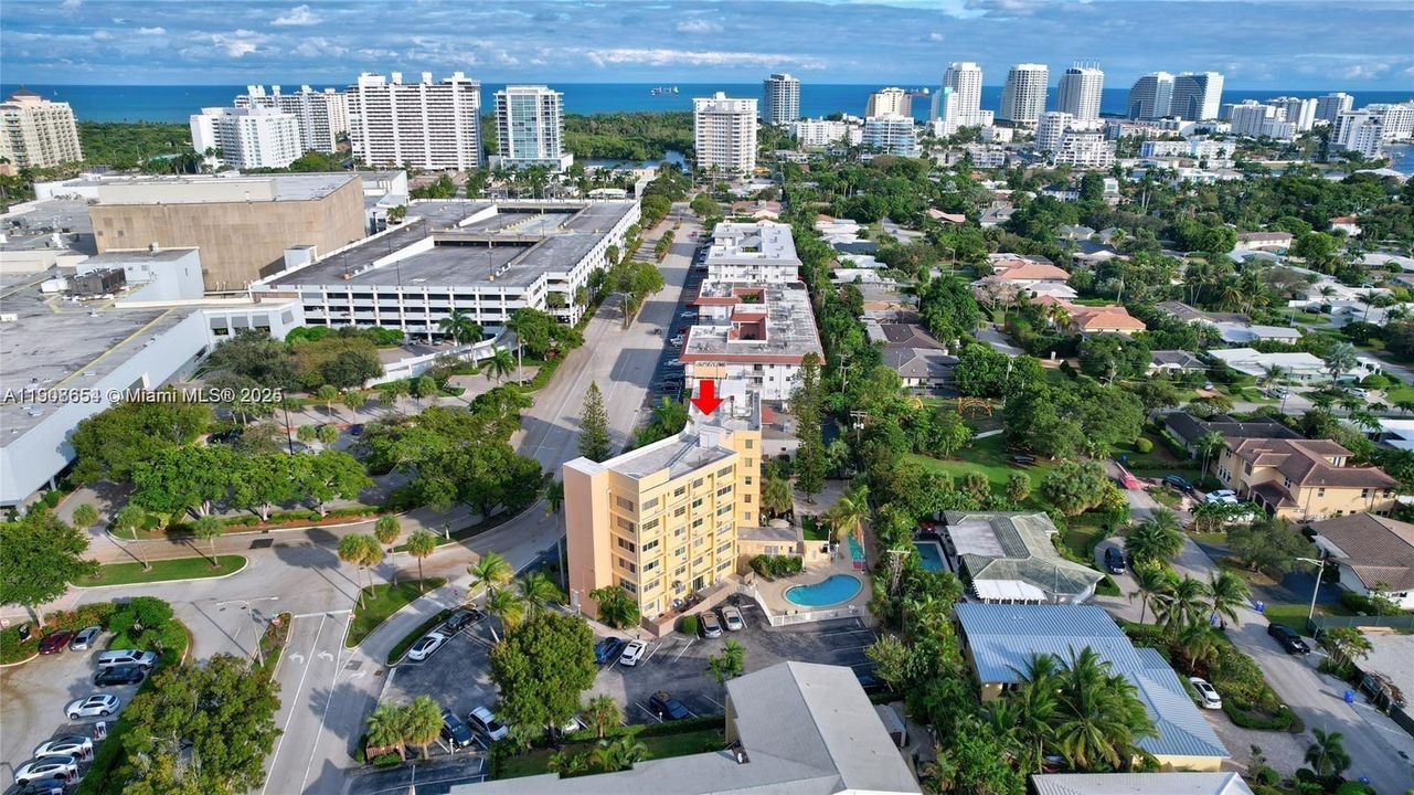 For Sale: $265,000 (2 beds, 2 baths, 650 Square Feet)