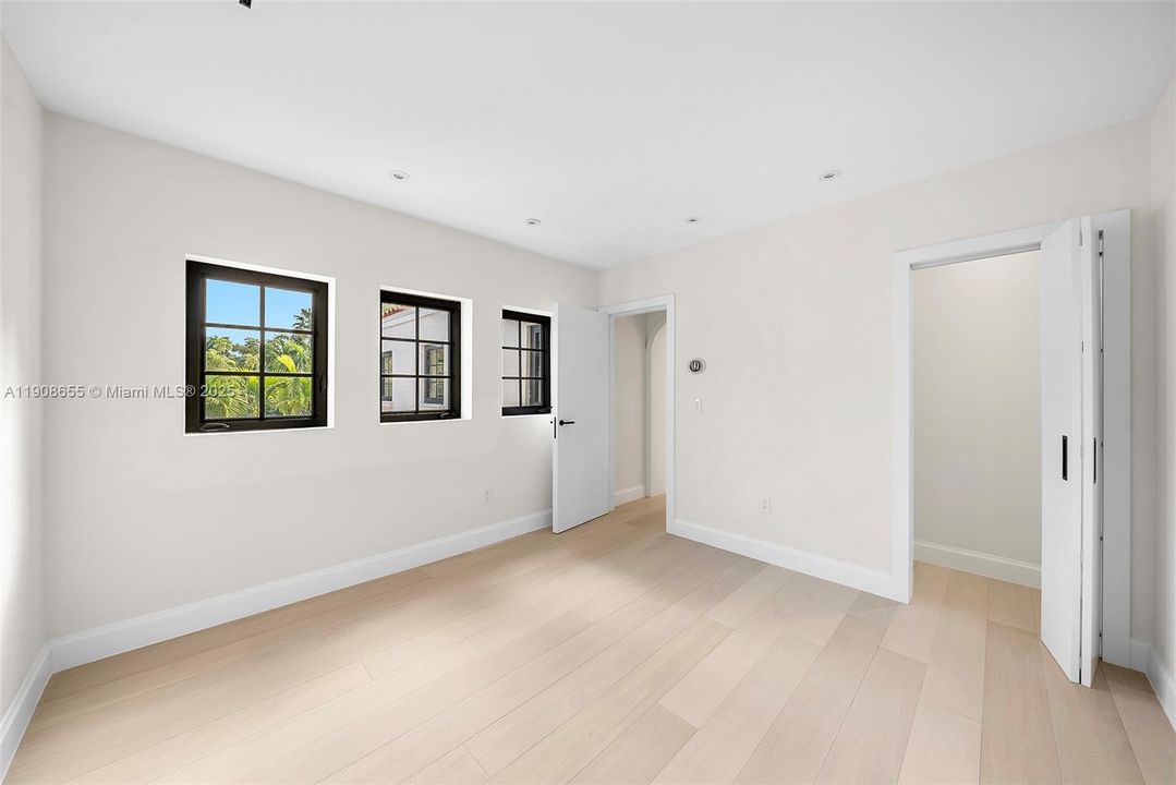 For Sale: $7,999,000 (7 beds, 6 baths, 0 Square Feet)