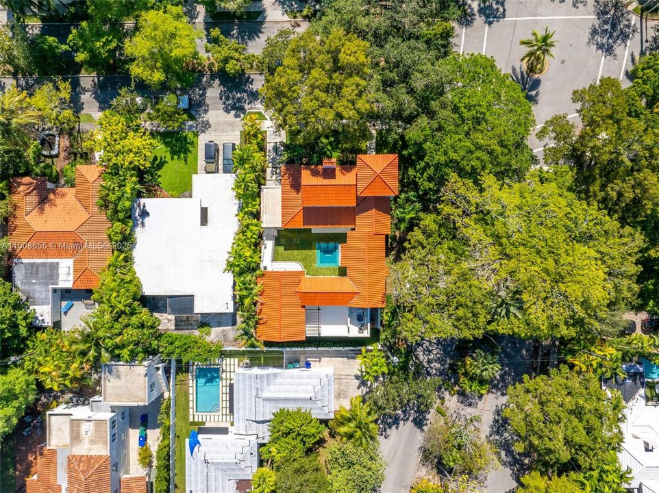 For Sale: $7,999,000 (7 beds, 6 baths, 0 Square Feet)