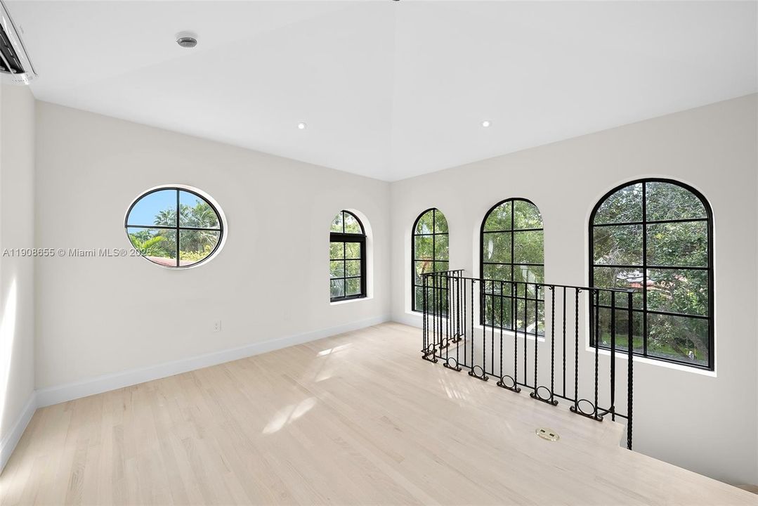 For Sale: $7,999,000 (7 beds, 6 baths, 0 Square Feet)