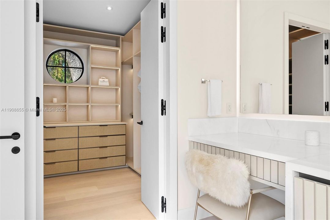 For Sale: $7,999,000 (7 beds, 6 baths, 0 Square Feet)