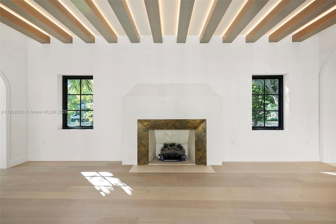 For Sale: $7,999,000 (7 beds, 6 baths, 0 Square Feet)