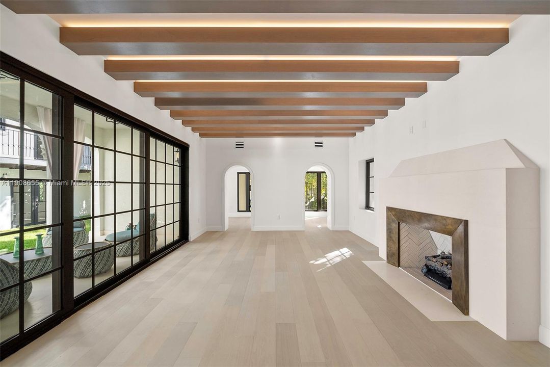 For Sale: $7,999,000 (7 beds, 6 baths, 0 Square Feet)