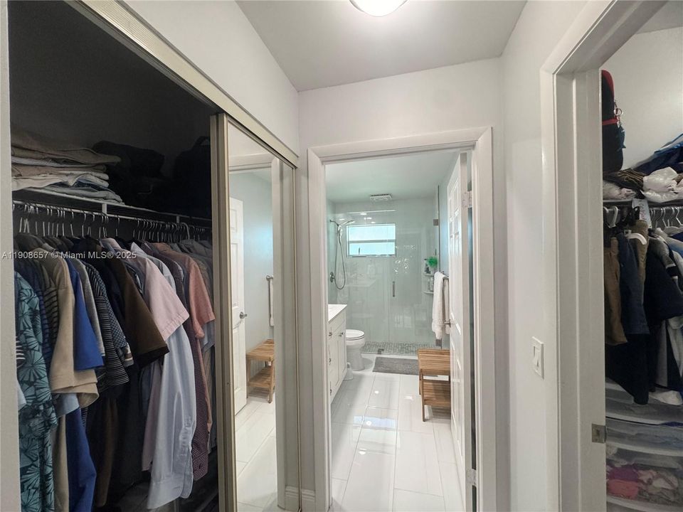 合同活跃: $3,250 (3 贝兹, 2 浴室, 1478 平方英尺)