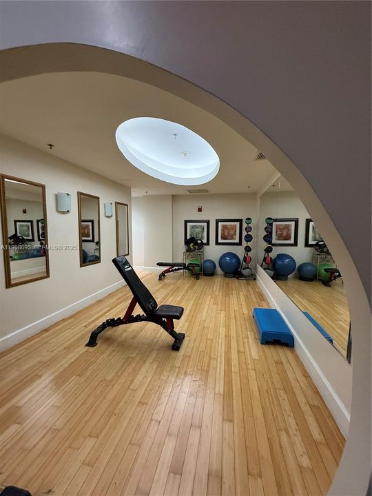 Недавно арендовано: $2,150 (1 спален, 1 ванн, 815 Квадратных фут)