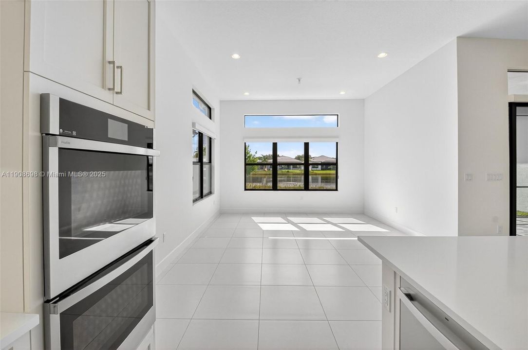 For Sale: $1,750,000 (3 beds, 3 baths, 3024 Square Feet)