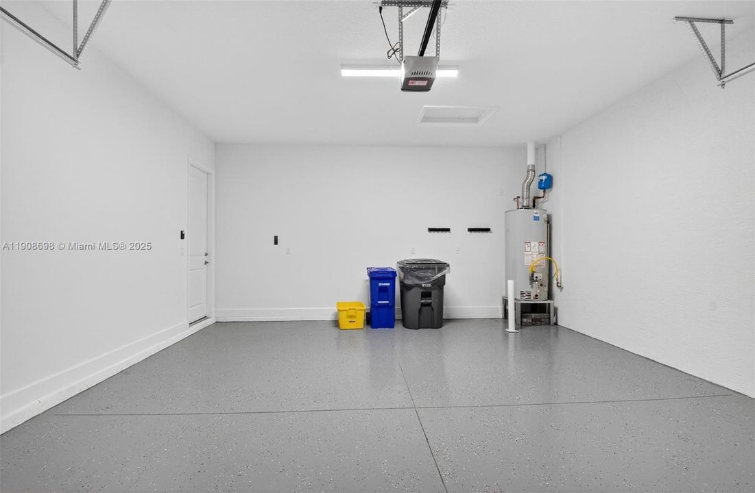 For Sale: $1,750,000 (3 beds, 3 baths, 3024 Square Feet)