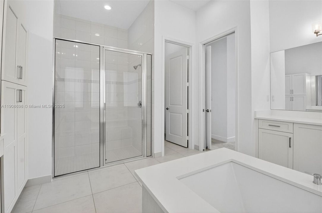 For Sale: $1,750,000 (3 beds, 3 baths, 3024 Square Feet)