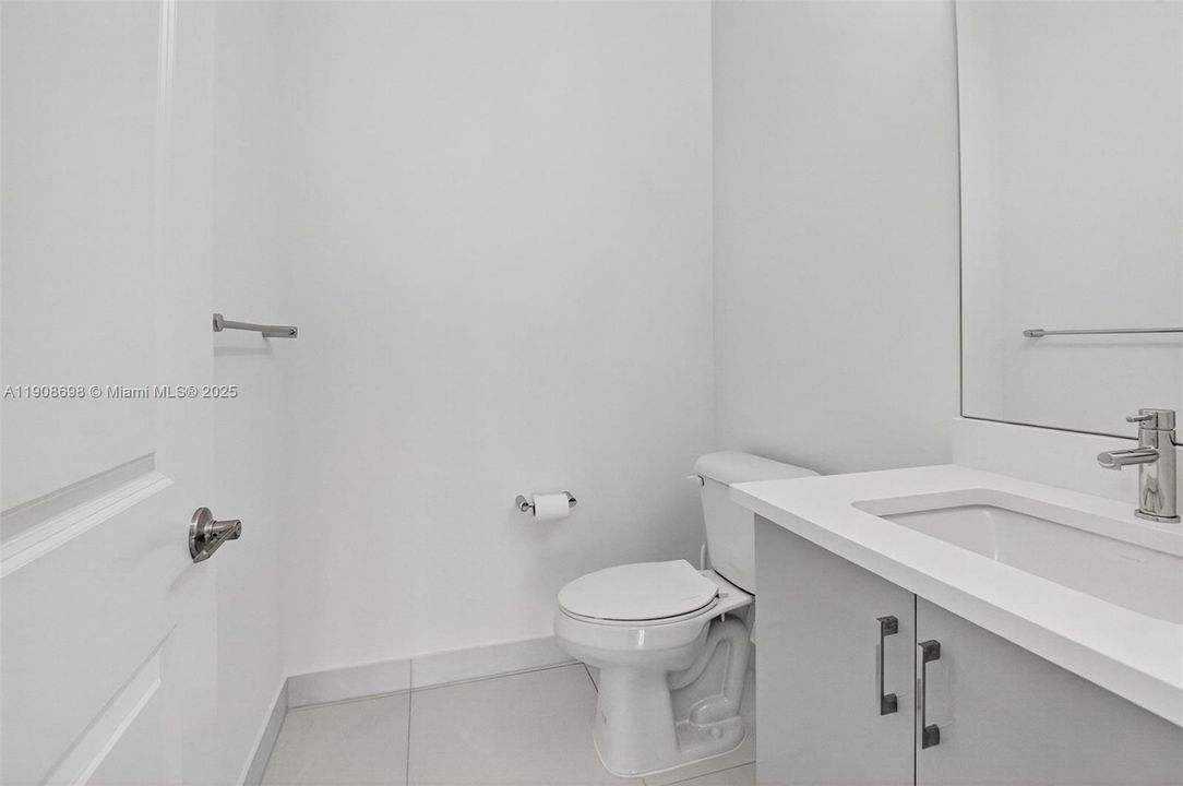 For Sale: $1,750,000 (3 beds, 3 baths, 3024 Square Feet)