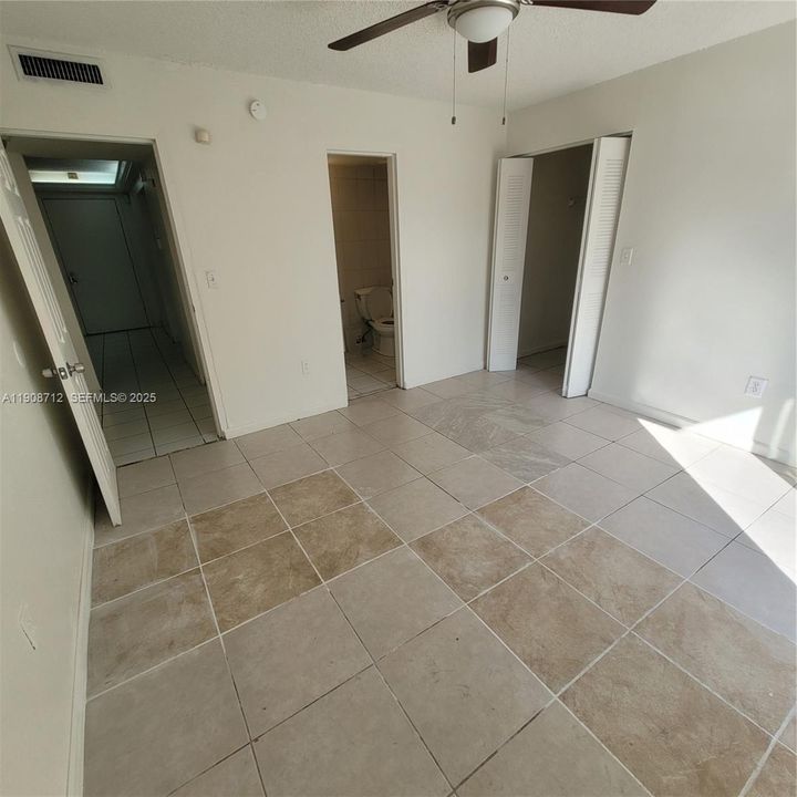 For Rent: $1,725 (2 beds, 2 baths, 790 Square Feet)